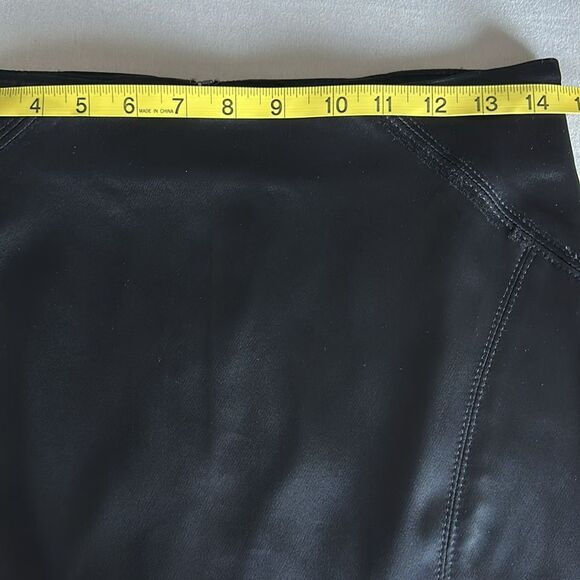 Y2K Bebe Black Ruffle Hem Skirt – Size 6, Made in USA, Vintage Clubwear - Picture 7 of 9